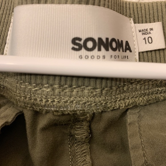 Women's Sonoma Goods For Life® Ultra Comfortwaist Utility Shorts Size 10 - Picture 2 of 3